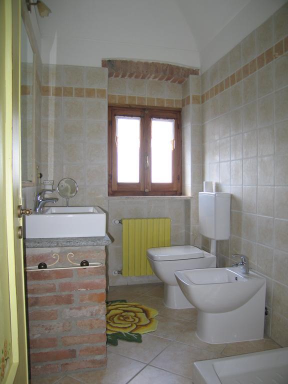 Dalla Magna Livia L&L Brusasco Bagian luar foto